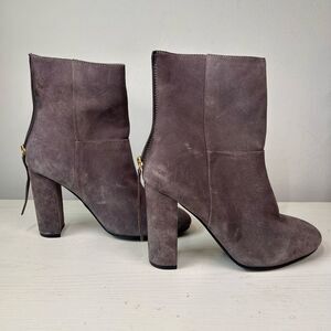 Seychelles Gray Heeled Boots with Chunky Heel and Rounded Toe Size 8